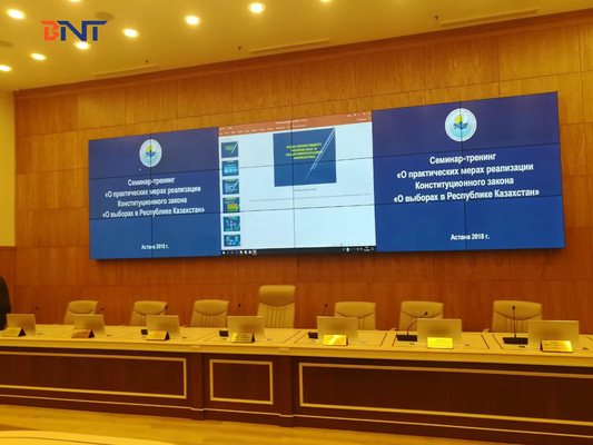 Государственное образование &amp; проект тренировки в Казахстане, ультра тонком настольном подъеме монитора с 17,3» экранами FHD