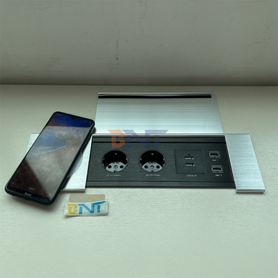 Многофункциональный розетка с USB и скользящей крышкой - идеально подходит для офисных столов и рабочих станций