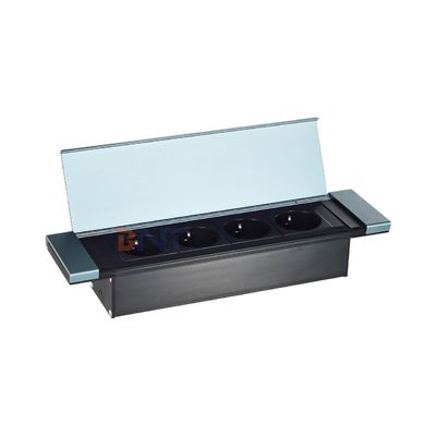 Встраиваемая настольная розетка с откидной крышкой и 4 розетками переменного тока стандарта ЕС