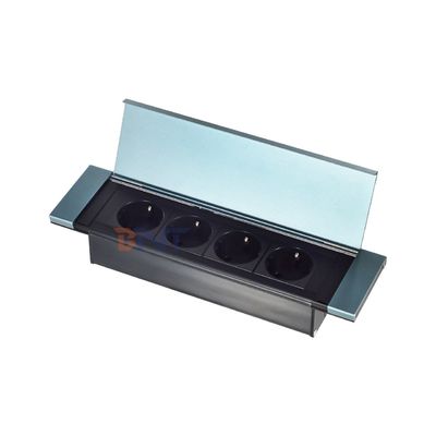 Встраиваемая настольная розетка с откидной крышкой и 4 розетками переменного тока стандарта ЕС