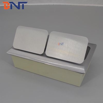 Розетка всплывающая из алюминиевого сплава с механизмом плавного закрытия для плавной работы. Настраиваемое электропитание.